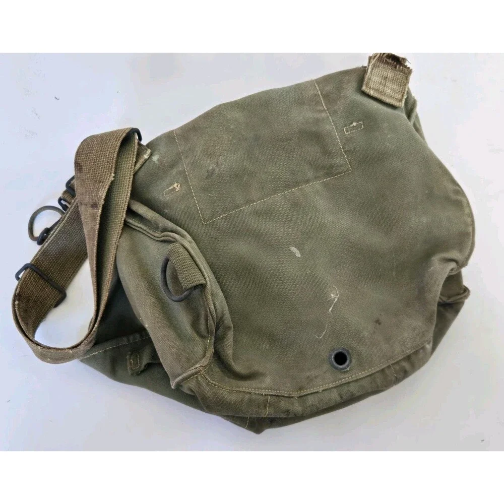 VTG WW2 US Army Military Bag Lightweight Service Gas Mask Shoulder
